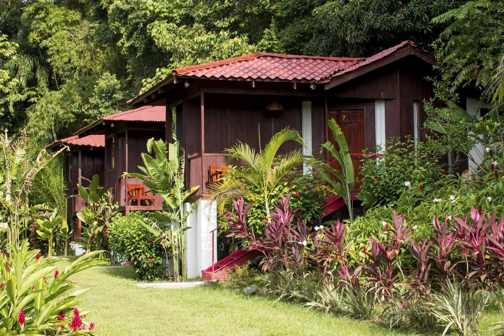 Manuel Antonio Hostel Resort Kültér fotó