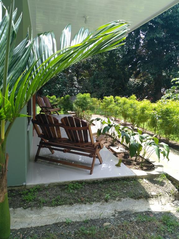 Manuel Antonio Hostel Resort Kültér fotó