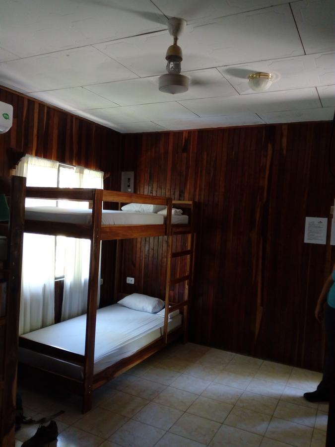Manuel Antonio Hostel Resort Kültér fotó